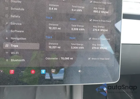 2022 Tesla Model 3 Rear-Wheel Drive z USA, uszkodzony, nr VIN 5YJ3E1EA8NF154969